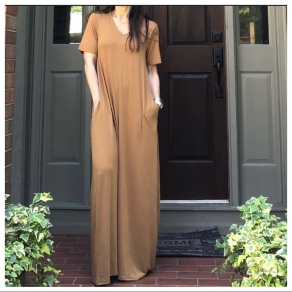 FABULOUS FAVORITE V NECK SIDE POCKETS MAXI DRESS - Picture 5 of 5